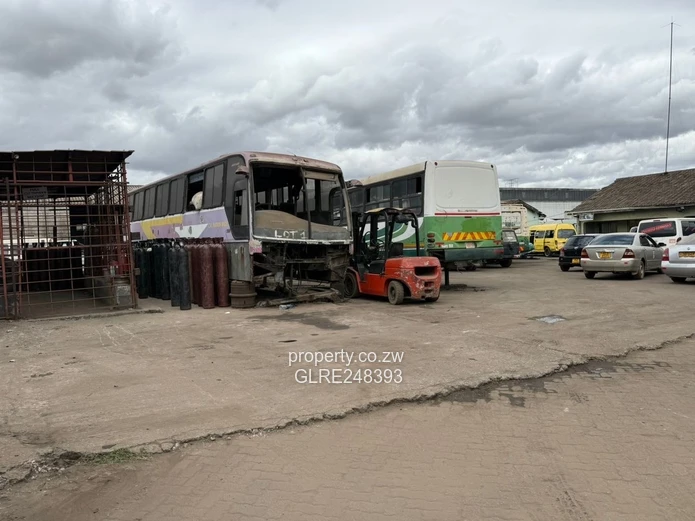 Willowvale Vehicle Depot: 2,780m² Yard + 500m² Workshop For Sale