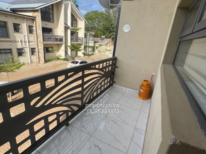 Bright 3-Bed Avondale West Home with Borehole & Balcony