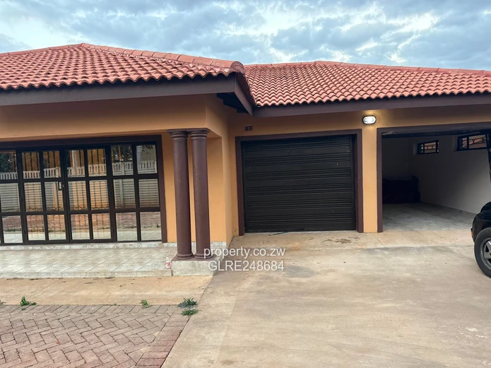 Modern 4-Bed Home in Adylinn - Borehole & Driveway