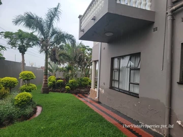 6 Bedroom House