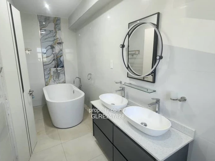 Fully Furnished 4-Bed Townhouse with Borehole, Greencroft