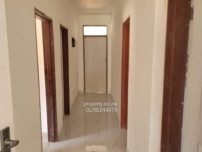 Bright open-plan 4-Bed home with borehole in Philadelphia