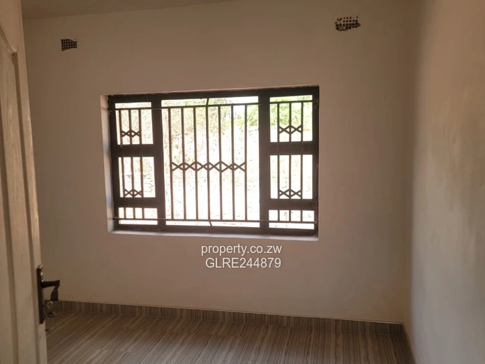 Bright open-plan 4-Bed home with borehole in Philadelphia