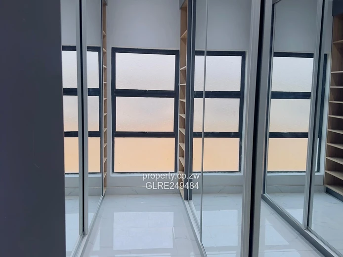 Modern 4-Bed Home in Nyeredzi Ridge - Solar & Borehole