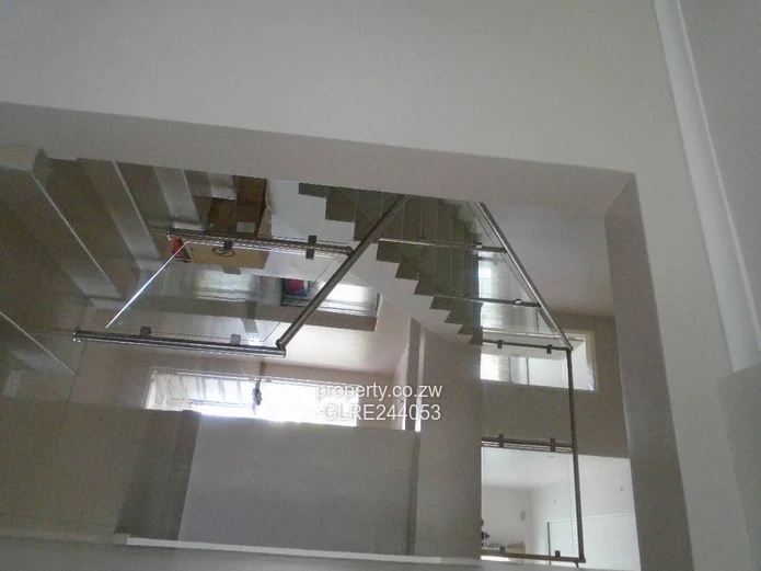 Modern 4-Bed Arlington Home with Double Garage & Borehole