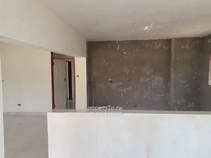 Bright open-plan 4-Bed home with borehole in Philadelphia