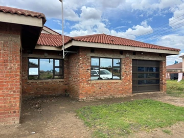 5 Bedroom House