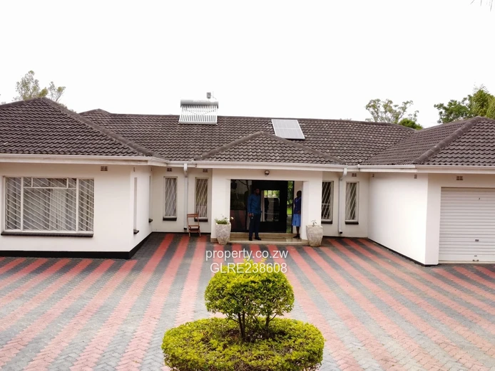 Luxurious 5-Bedroom House for Rent in Highlands