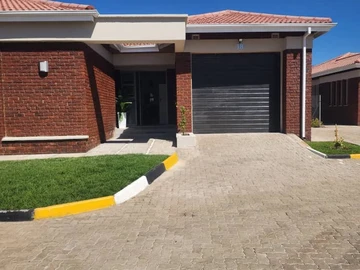 Modern 3-Bed Cluster Homes In Highlands To Let 