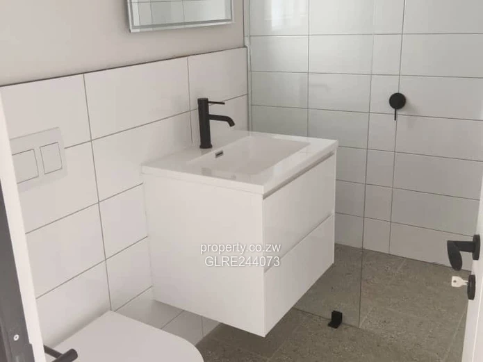 Modern 2-Bed Vainona Home - Borehole & Garden