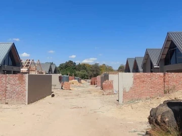 3 Bedroom Flat & Apartment