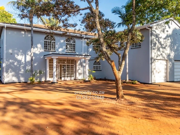 Luxury Double-Storey Residence in Greystone Park