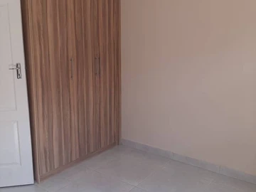 3 Bedroom Flat & Apartment