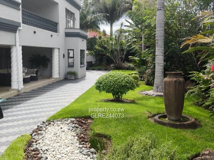 Modern 2-Bed Vainona Home - Borehole & Garden