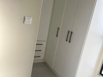 3 Bedroom Flat & Apartment