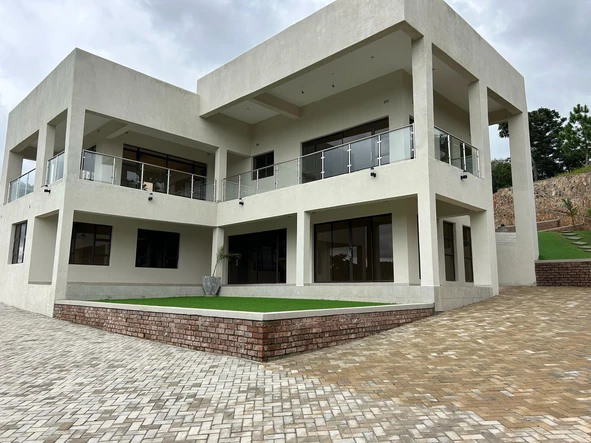 Luxurious 6-Bedroom Double-Story House for Sale in Glen Lorne 