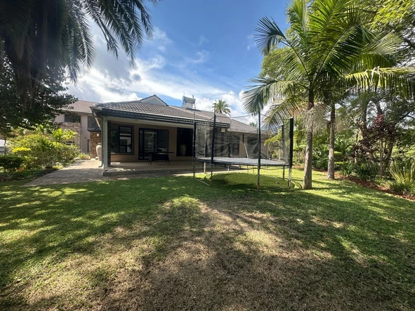 6 Bedroom House