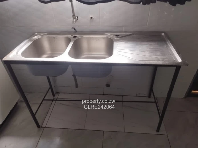  Walled 3-Bed in Budiriro To Let 