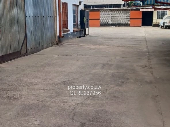 Warehouse for Sale in Houghton Park! 