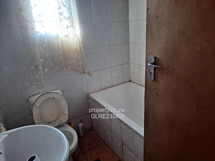 Incomplete House for Sale in Kuwadzana Extension