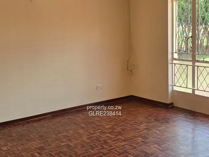 Spacious 5BR Borrowdale home — borehole & double garage