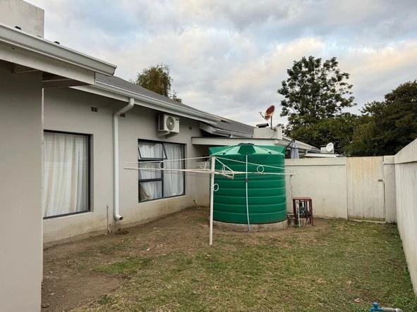 Newlands Apartment to Let 