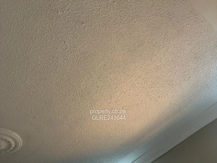 Mabelreign 5-Bed Brick Home — Secure, Borehole & Double Garage