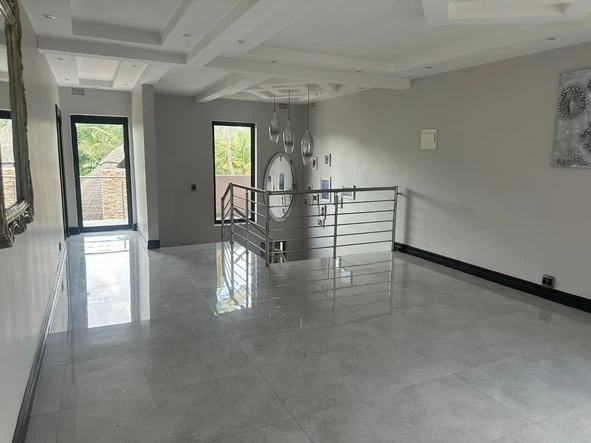 6 Bedroom House