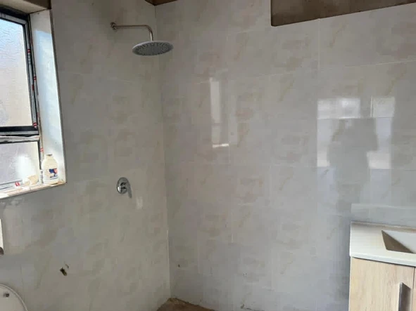 4 Bedroom Flat & Apartment