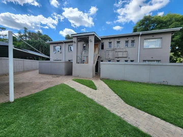 Avondale 3 BEDROOMED FULLY FURNISHED GARDEN FLAT TO RENT