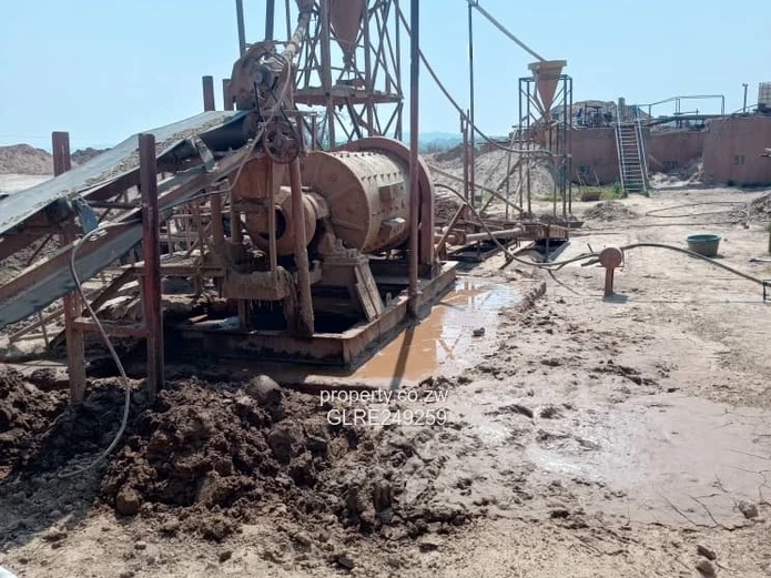 200ha Mazowe Industrial Land — Aggregate Plant, Secure & Subdividable