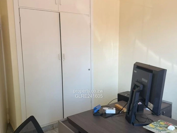 Spacious 5-Bed Home + Office, Borehole — Hillside, Harare South