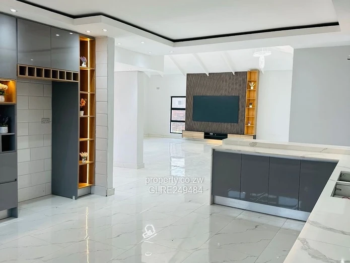 Modern 4-Bed Home in Nyeredzi Ridge - Solar & Borehole
