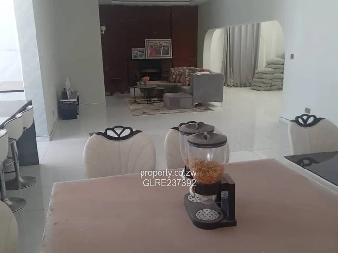 To Let Luxurious 3-Bedroom Cluster home for Rent