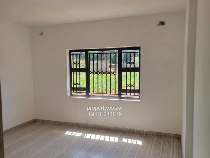 Bright open-plan 4-Bed home with borehole in Philadelphia