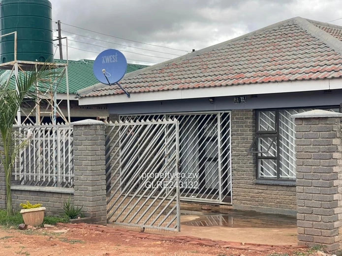 Modern 3-Bed Home in Damofalls with Borehole