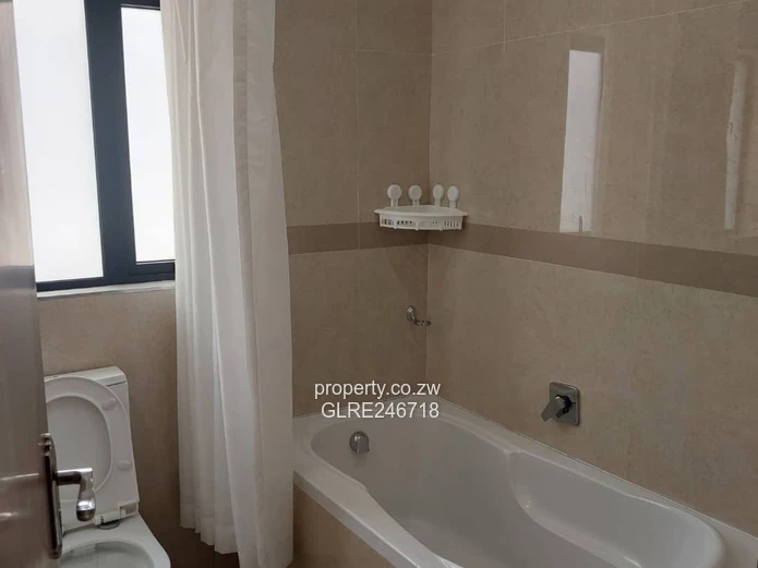 Spacious 3BR/2BA Arlington Home with Borehole — Harare South