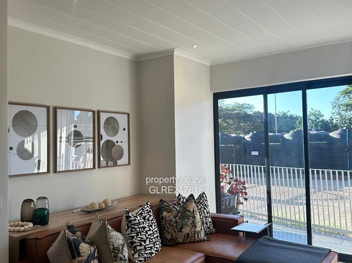 Modern Fully Furnished 2-Bed with Open-Plan Kitchen - Vainona (Borehole)